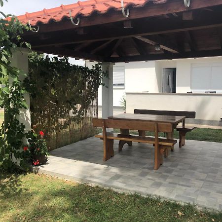 Holiday Home Visnja นิน ภายนอก รูปภาพ