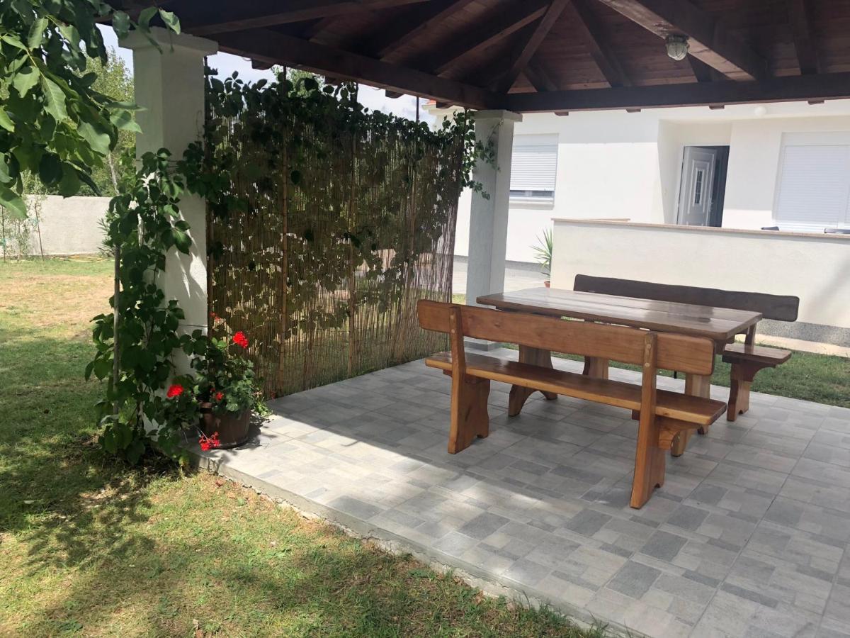 Holiday Home Visnja นิน ภายนอก รูปภาพ