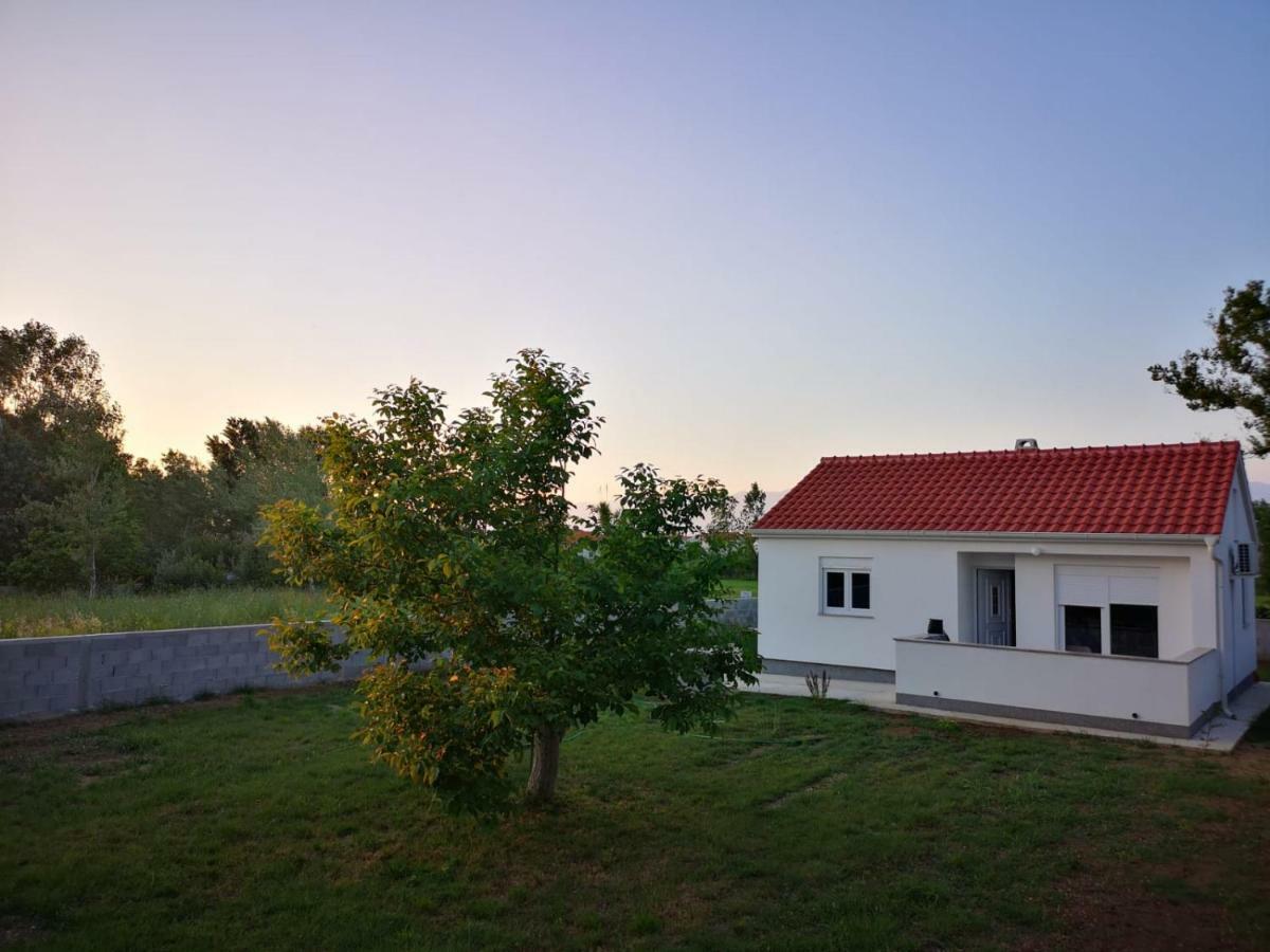 Holiday Home Visnja นิน ภายนอก รูปภาพ