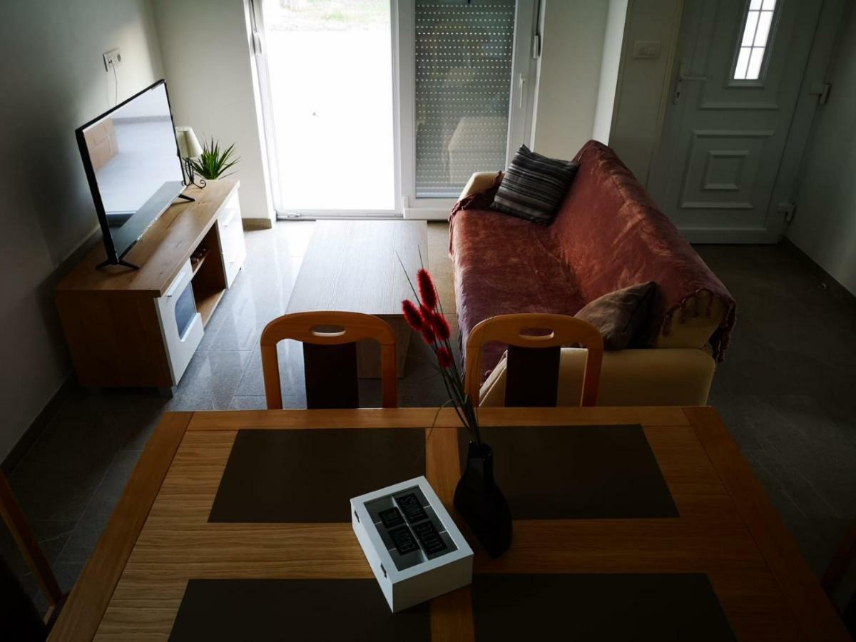 Holiday Home Visnja นิน ภายนอก รูปภาพ